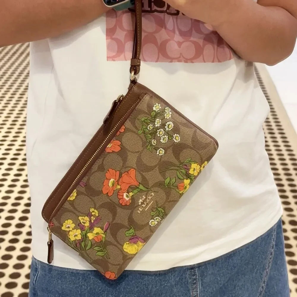 NWT Coach Double Zip‎ Wallet In Signature Canvas With Floral Print